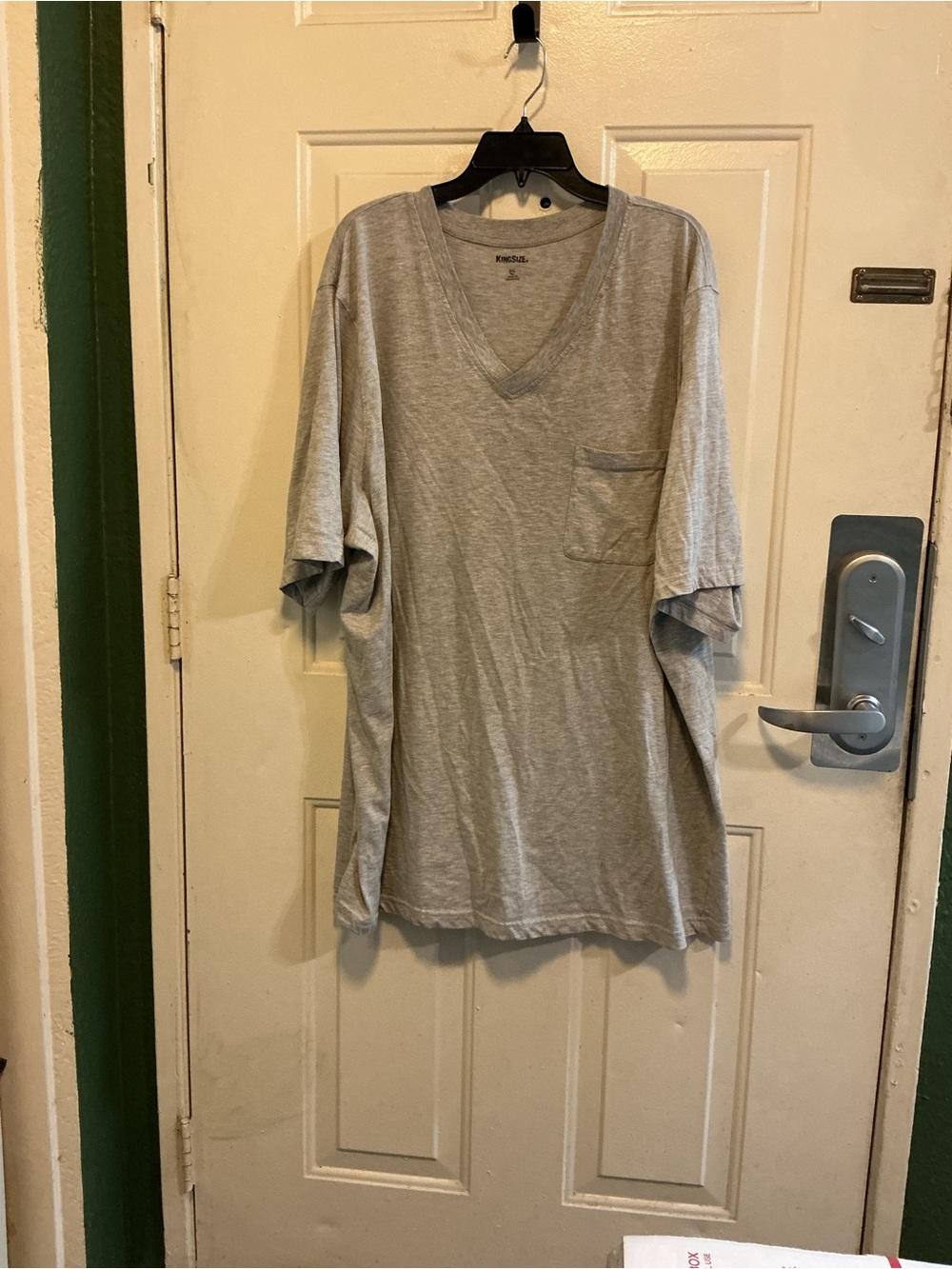 Everyday V-Neck Pocket Tee — Gray